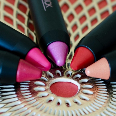 ROSSETTO VIOLA METALLIZZATO · BASIC COLOURSTICK